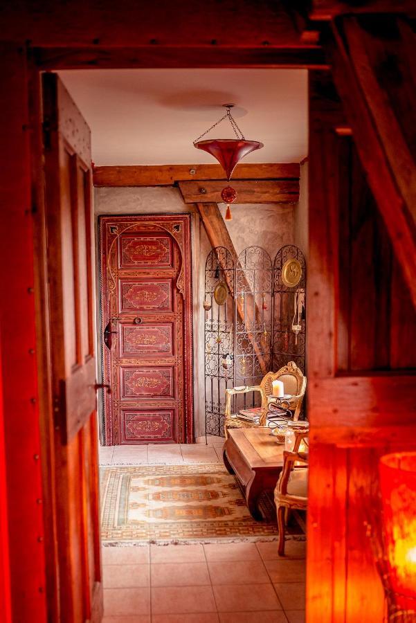 Domaine De La Croix Du Vexin Bed & Breakfast Themericourt ภายนอก รูปภาพ